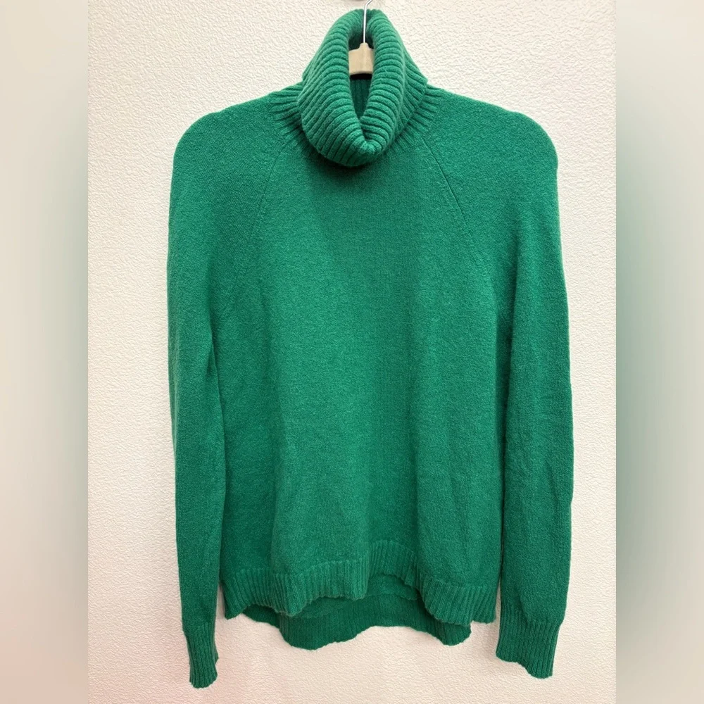 JCREW Wool Blend Raglan Sleeve Green Turtleneck High Low Sweater Size M